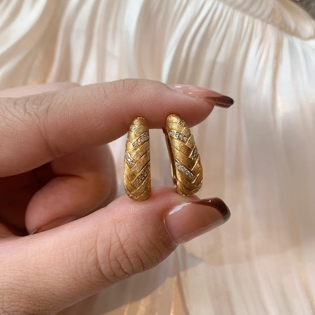 Conjunto de Anel, Pulseira e B - Diamond Stud Earrings avaliação e preço